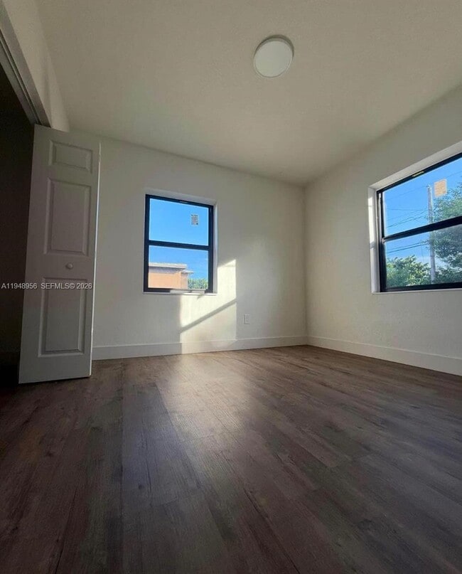 Building Photo - 14430 Fillmore St