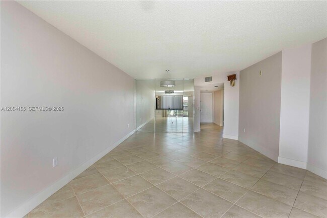 Building Photo - 850 SW 138th Ave