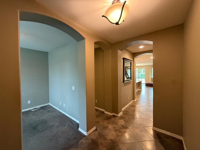 Building Photo - 287 E Kaibab Dr