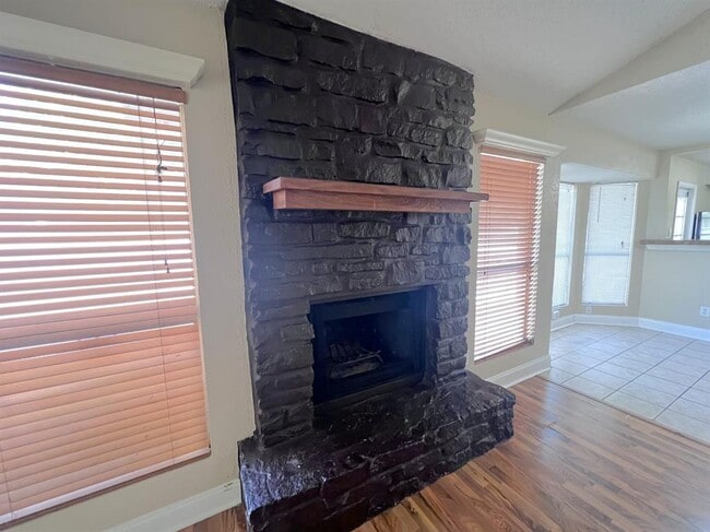 Building Photo - 7317 Dixie Dr