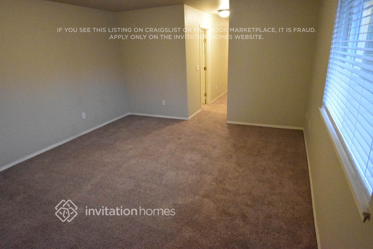 Building Photo - 13421 Des Moines Memorial Dr S