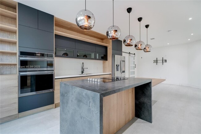 Building Photo - 11583 NW 69th Terrace