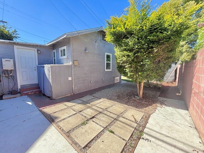 Building Photo - 3774 S Gramercy Pl