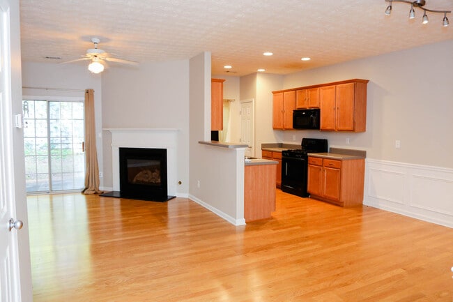 Building Photo - 3548 Lantern View Ln