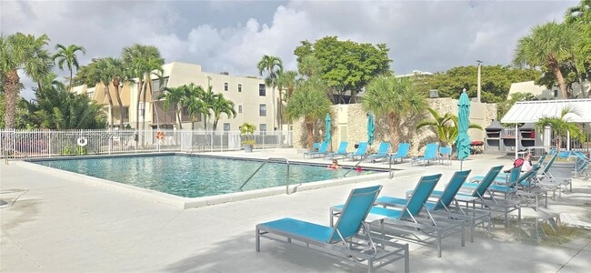 Building Photo - 20291 NE 30th Ave