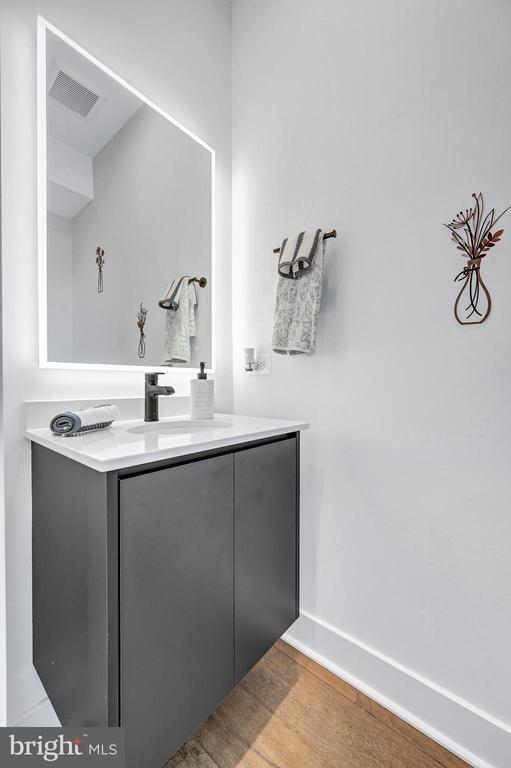 Building Photo - 1249 Northside Park Blvd