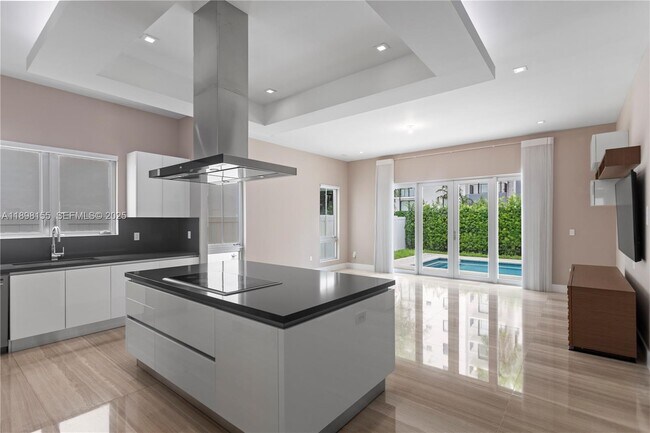 Building Photo - 8415 NW 34th St