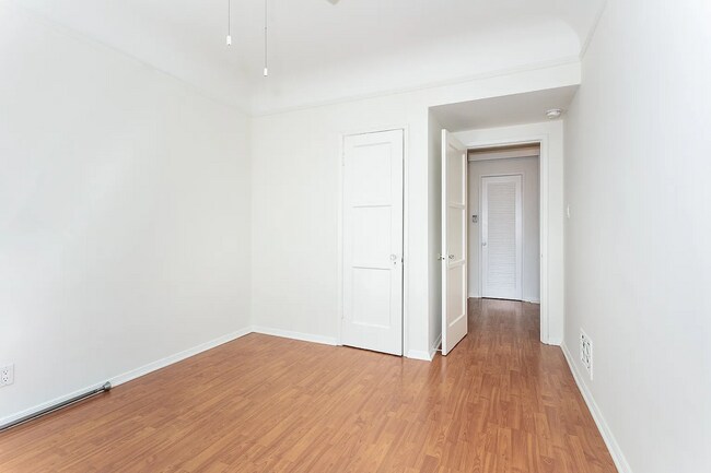 Building Photo - 8566 W Olympic Blvd