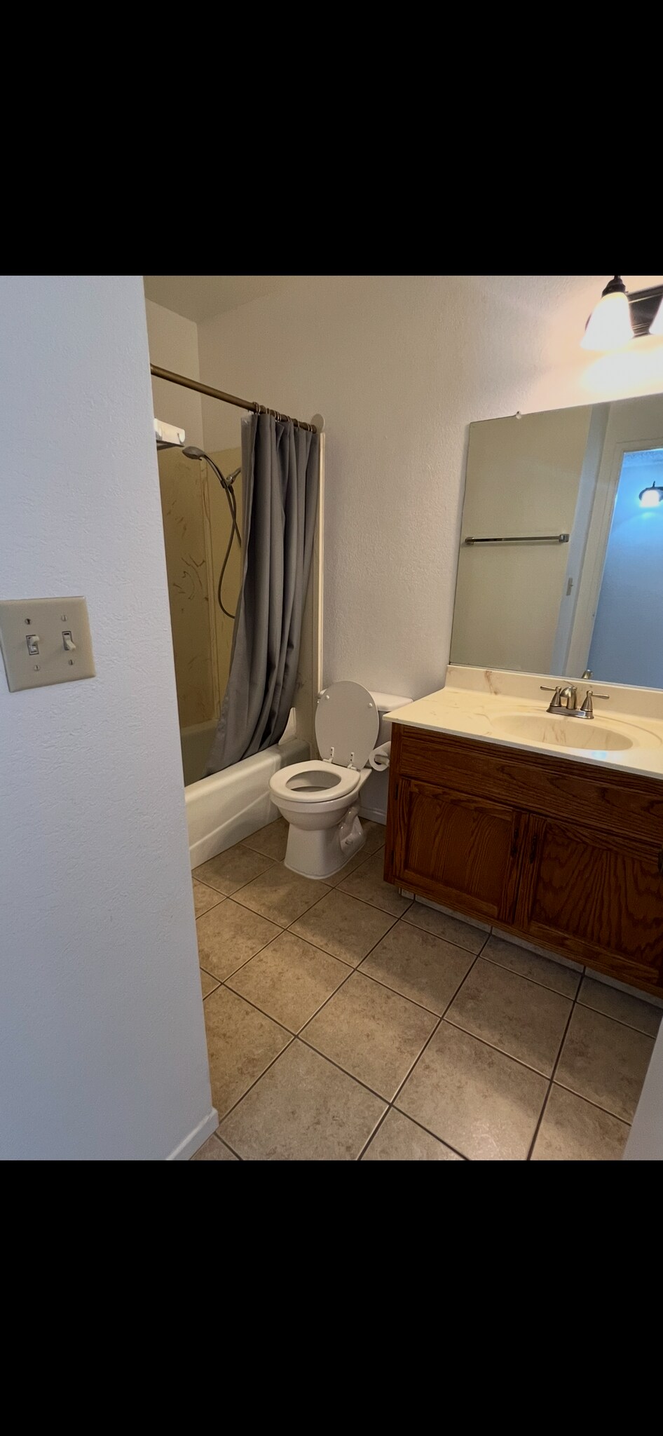 Building Photo - 701 Commercial Ave