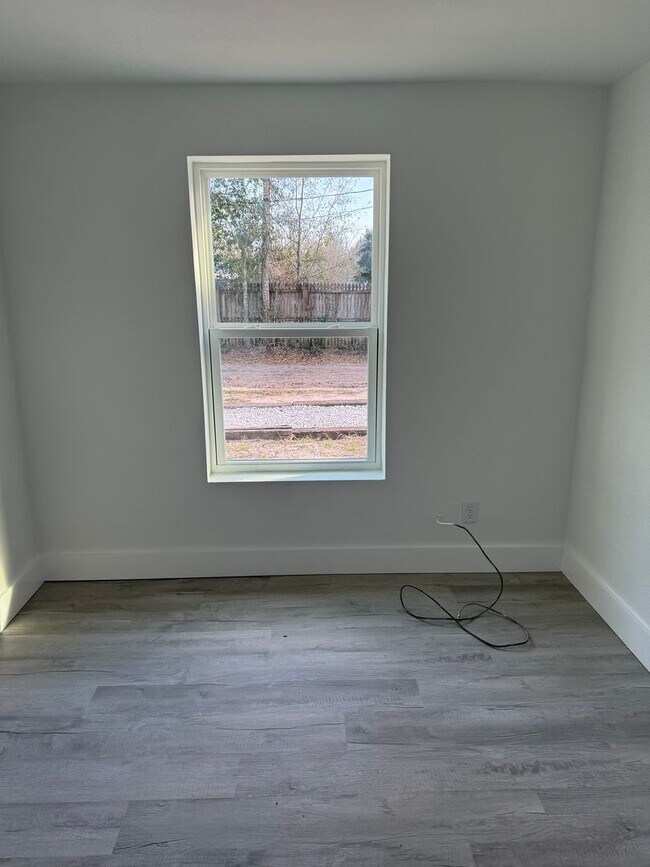 Building Photo - BRAND NEW 1-BEDROOM 1-BATH DUPLEX $1,200/ mo. - CLOSE TO EGLIN AFB