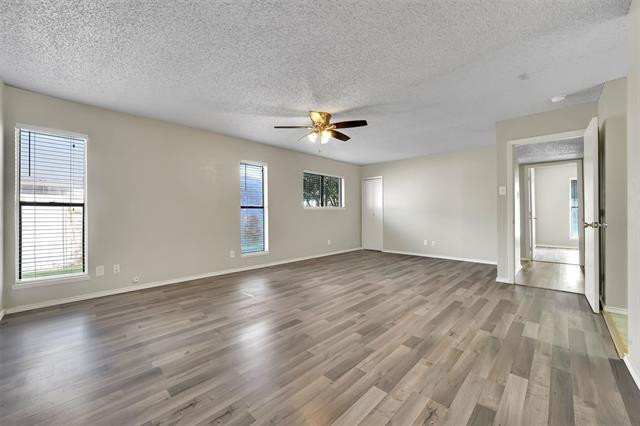 Building Photo - 3113 Peachtree Ln