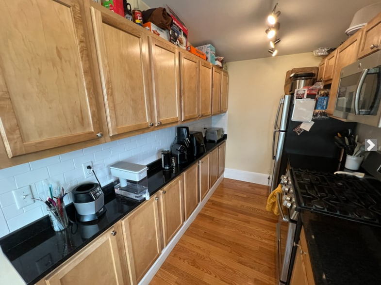 Building Photo - 48 Lowell St