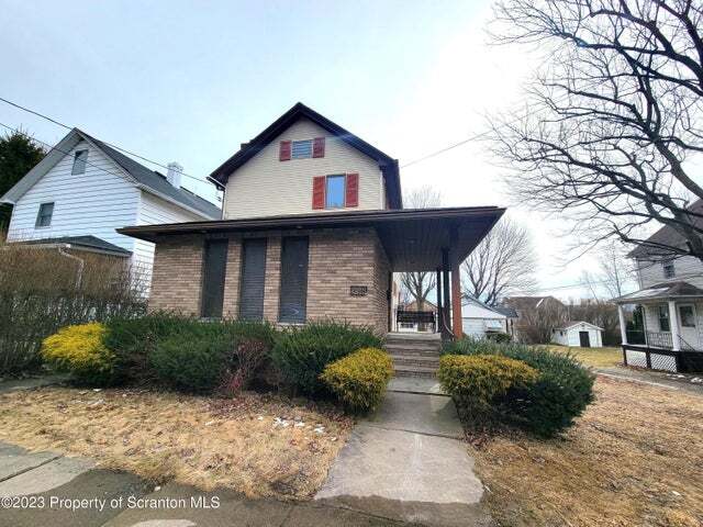 Primary Photo - 328 4th St