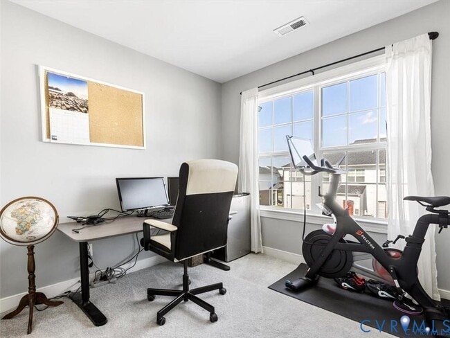 Building Photo - 7362 Pebble Lake Dr