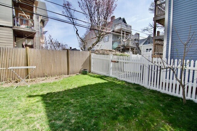 Building Photo - 97 Sawyer Ave