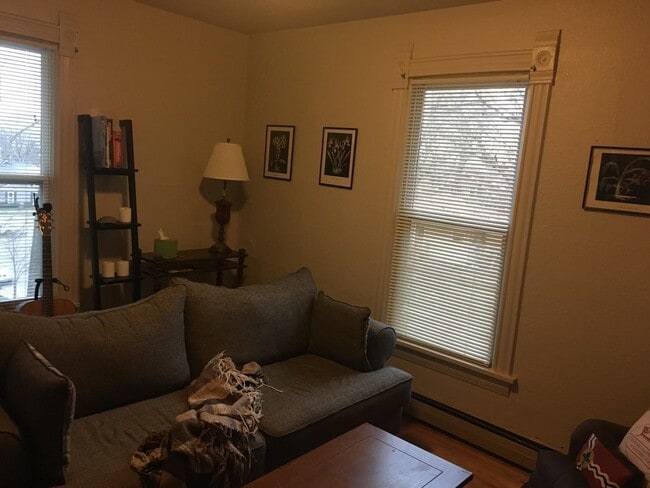 Building Photo - 1250 E Dayton St