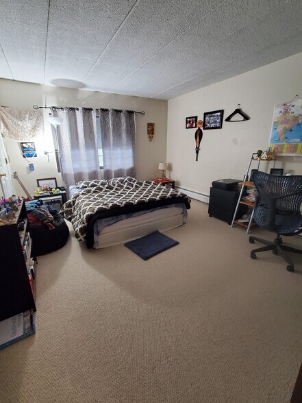 Building Photo - 16 Winter St