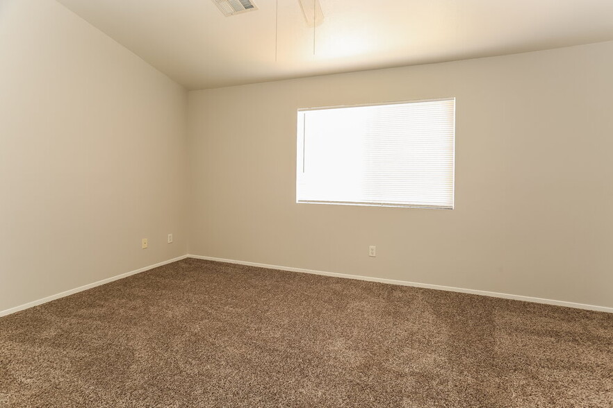 Building Photo - 4738 Zia Ridge St
