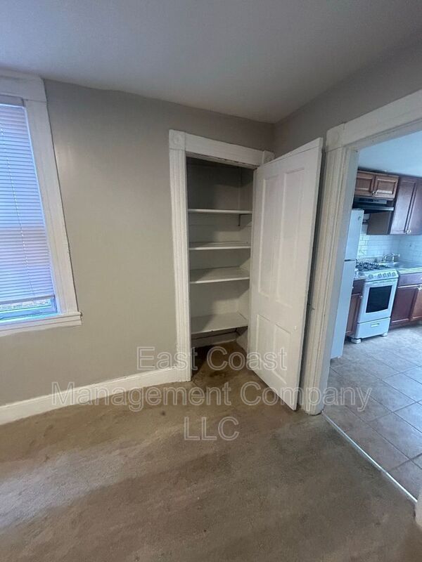 Building Photo - 2319 Reisterstown Rd