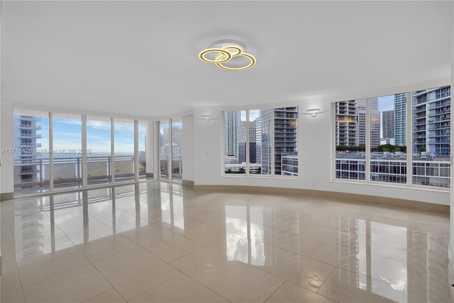 Building Photo - 901 Brickell Key Blvd