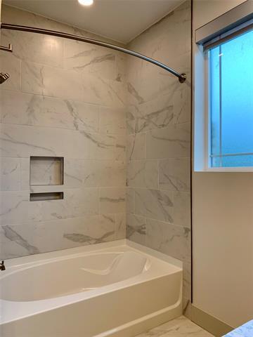 Building Photo - 5631 Belmont Ave