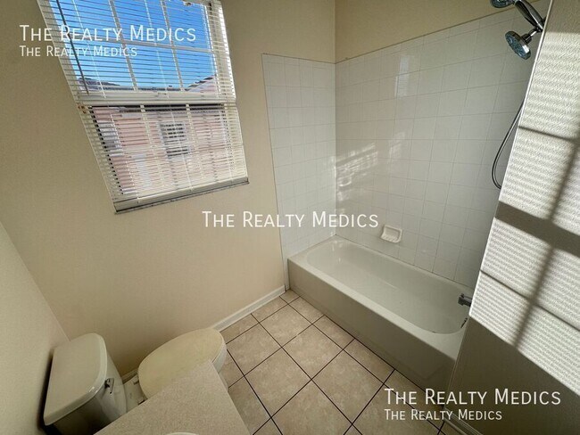 Building Photo - 13512 Turtle Marsh Loop