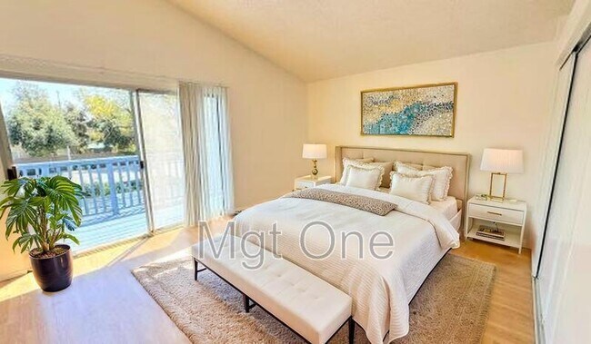 Building Photo - 25215 Morning Dove Way