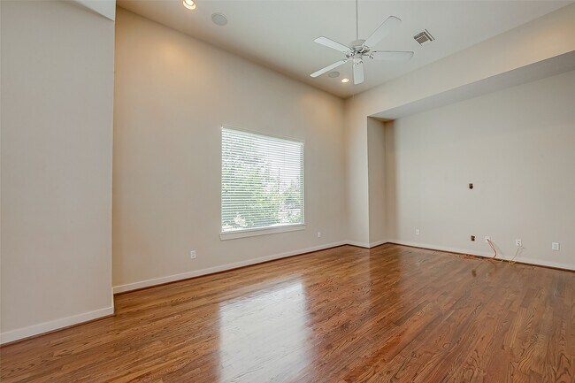 Building Photo - 1130 Patterson St