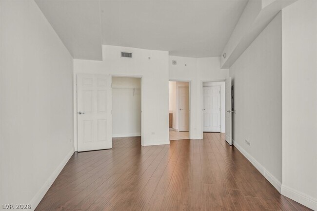 Building Photo - 200 W Sahara Ave