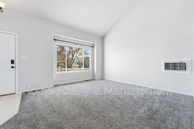 Building Photo - 13223 Quivas St