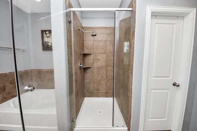 Building Photo - 3714 Tirranna Dr