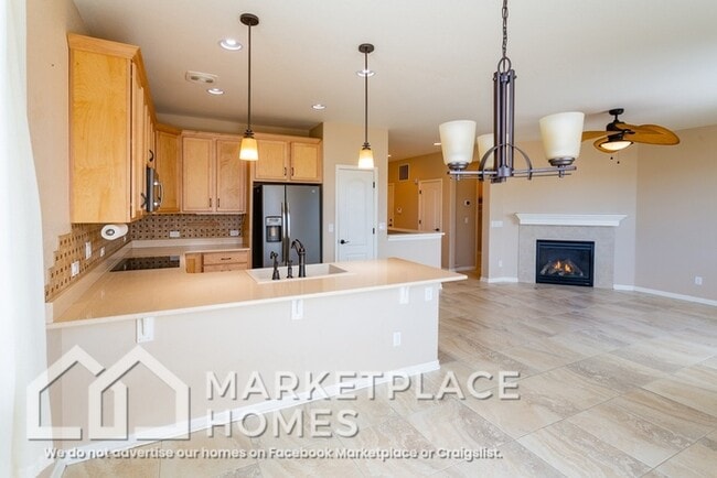 Building Photo - 6293 N Ensenada Ct