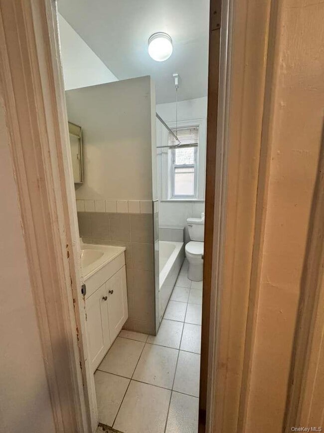 Building Photo - 515 Williams Ave