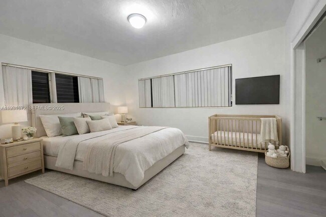 Building Photo - 1267 NE 117th St