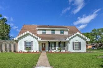 Building Photo - 202 Kirkaldy Dr
