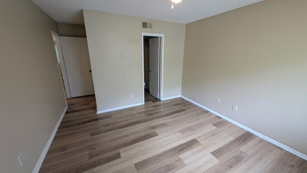 Building Photo - 3517 Peachtree Corners Cir