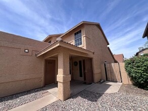 Building Photo - 3818 W Harrison St