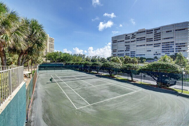 Building Photo - 4301 N Ocean Blvd