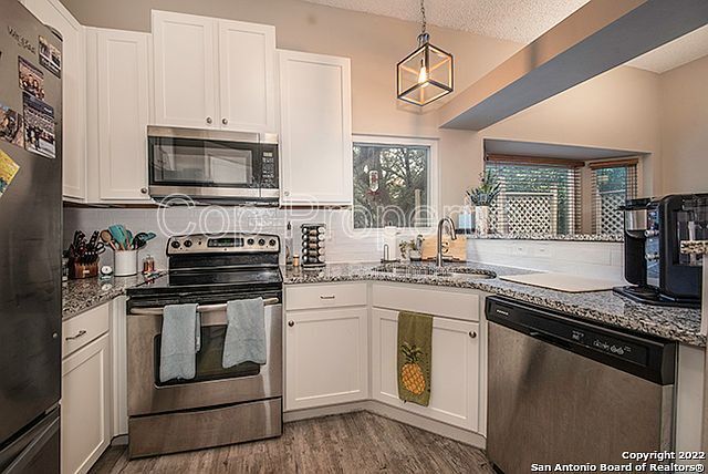 Building Photo - 16807 Cedar Tree Way