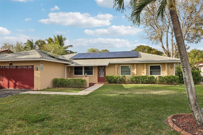 Building Photo - 11573 NW 39th Pl