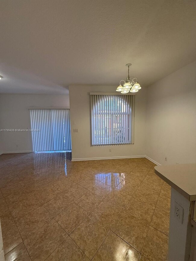 Building Photo - 1410 S Santa Catalina Cir