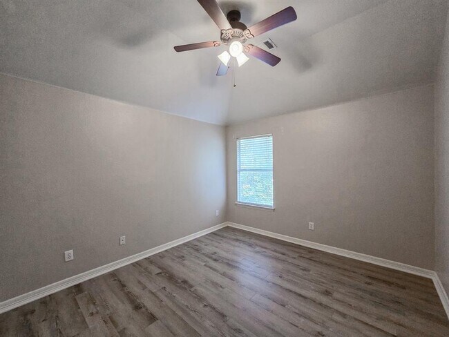 Building Photo - 508 Hidden Brook Ln