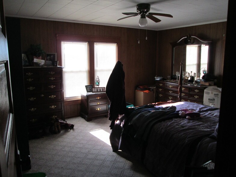 Master Bedroom - 2181 E Branch Rd