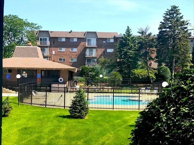 Building Photo - 4500 Beau Monde Dr