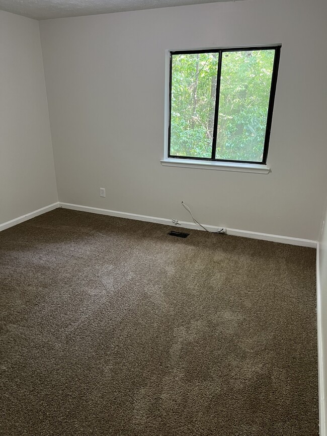 Building Photo - 5812 Trent Walk Dr