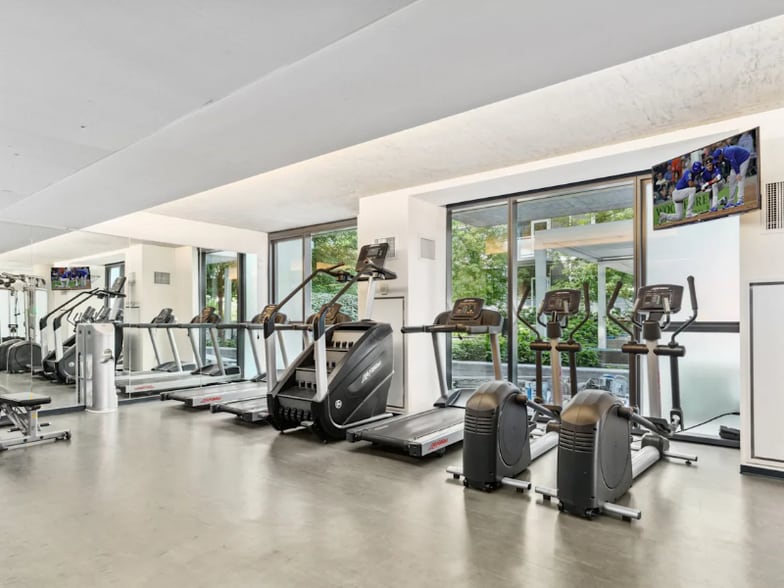 Building Photo - 1369 S Wabash Ave