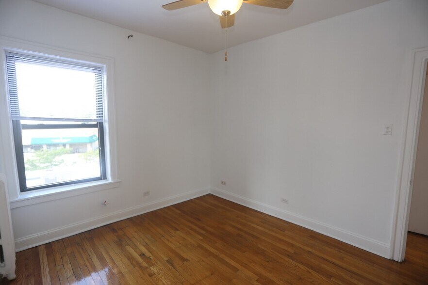 Building Photo - 632 W Stratford Pl