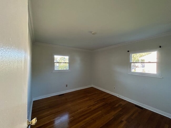 Building Photo - Charming 3BR Ranch Near Libbie & Grove | Hardwood Floors + Updated Kitchen