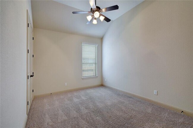 Building Photo - 645 Clear Springs Hollow