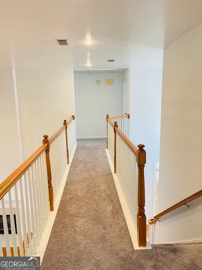 Building Photo - 4433 Fairecroft Terrace